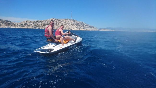 jetski à Marseille sans permis bateau